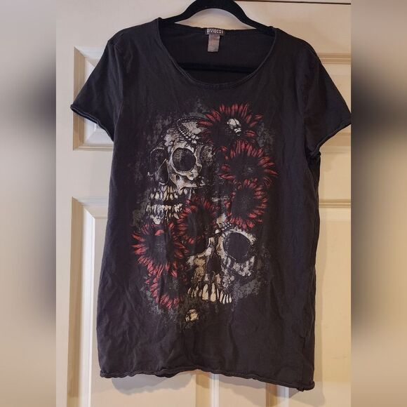 Divided faded black skull long t shirt M - Picture 1 of 4